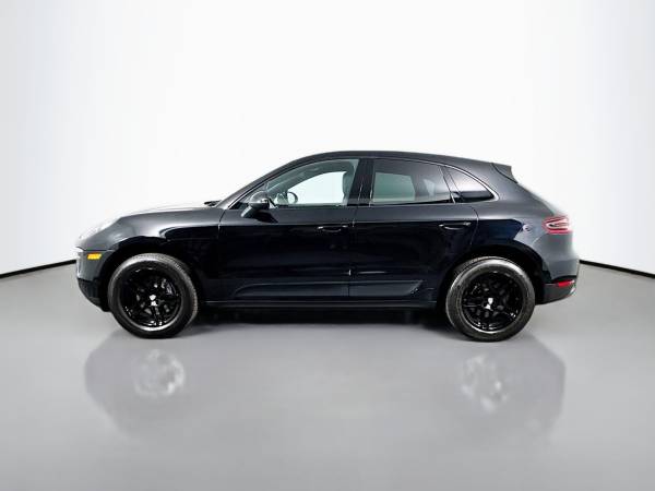 2018 Porsche Macan Base - $23,995 (_Porsche_ _Macan_ _SUV_)63498384496515121