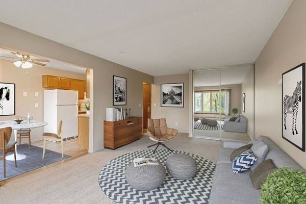 $1,594 / 2br - 970ft2 - 2BD 1.5BA, Business Center, Walk to Bus Line (4141 Parklawn Ave, Edina, MN)63666897504513121