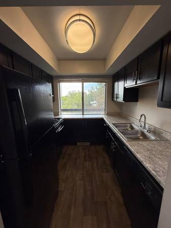 $1,199 / 1br - 743ft2 - Apartamento de 1 habitación disponible ahora (Murray)63674345816579121
