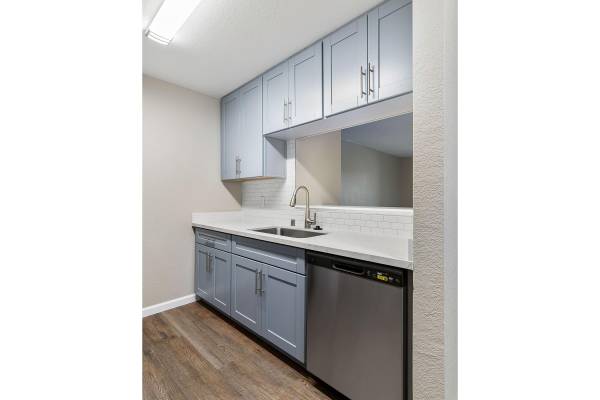 1/bd, Located in Milpitas, Covered Parking 1