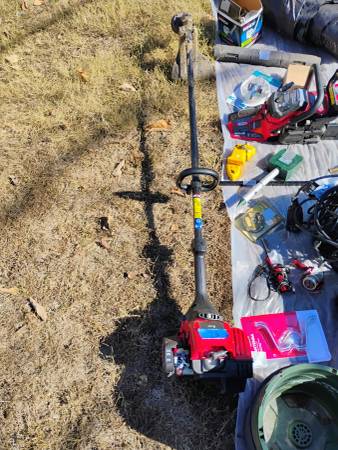 Gas weed eater 1