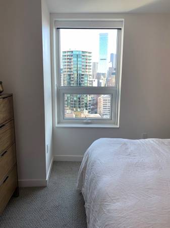 $2,929 / 1br - 716ft2 - Spacious 1 Bed 1 Bath with Great Floor Plan and Walk-in Closet - #1620 (Belltown/SLU - Offering 4 Weeks Free)63852482545923123