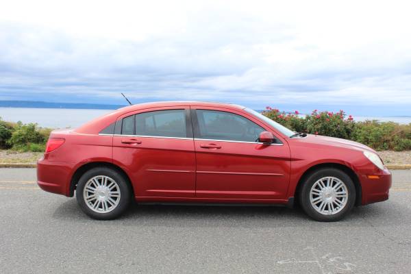 2007 Chrysler Sebring Sedan, 99k Millas - Excelente Estado - $2,995 (Edmonds)63624376844547123