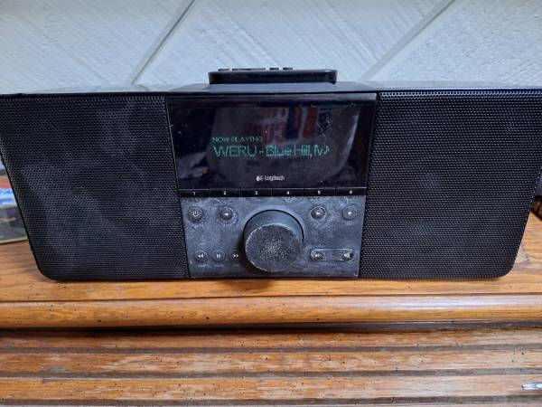 Logitech Squeezeboom 1