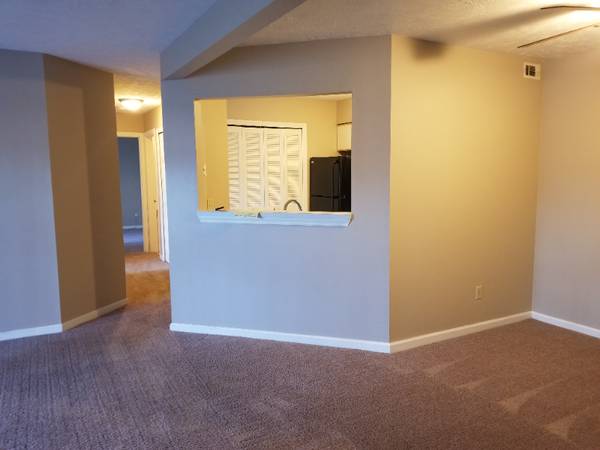 $1100.00 / 2br - 875 Clyde Ave Apt H63661042179971123