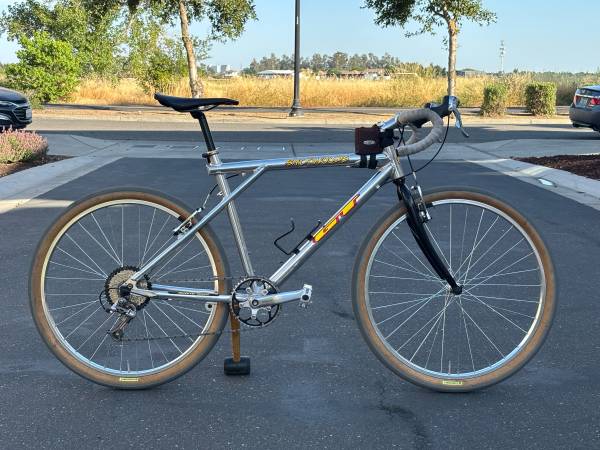 1995 GT Backwoods Gravel Restomod 650b 1