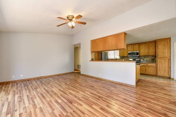 $2,850 / 3br - 1439ft2 - 3 bedroom 2 bath house for rent in Grass Valley ((Alta Sierra) Grass Valley)63977855642114122