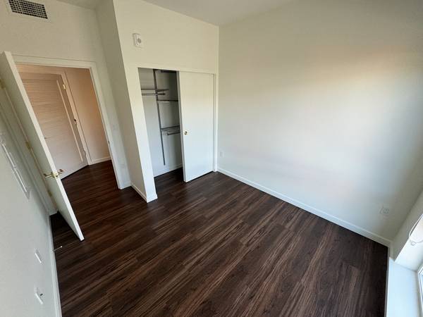 $3,060 / 2br - 911ft2 - Ask About Our Fall Time Deals! (Portland)63820739236611124