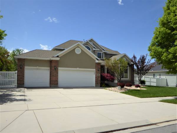 $850.00 / 5br - 1 Bedrooms available in a Shared House63671058232963120