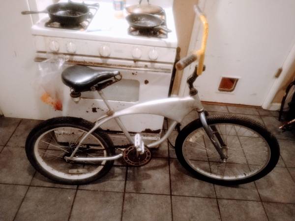 Vintage Chicago Schwinn Stingray. 1