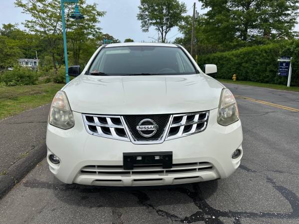 2013 Nissan Rogue S Crossover AWD, low miles, Extra Clean, 112K - $5,000 (Bridgeport, CT)63654723900289121