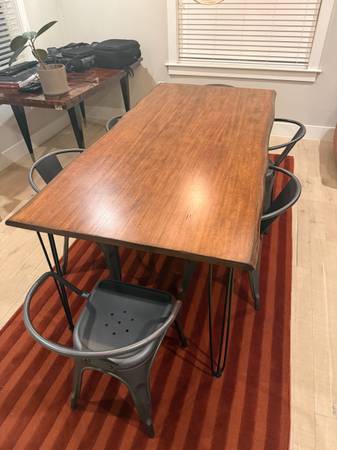 Dining table for sale! 1