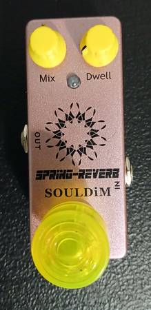 Guitar effects pedal 1