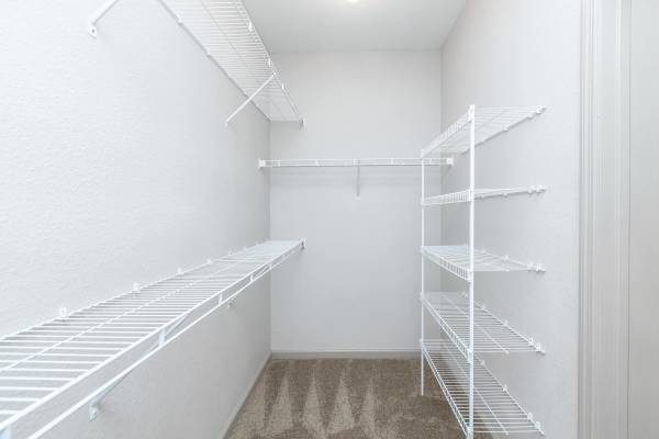 $2.065 / 2 habitaciones - 1076 pies² - Aire acondicionado y calefacción central, 2 habitaciones, 2 baños, en Winter Springs (150 Bear Springs Dr, Winter Springs, FL)63282592407043124