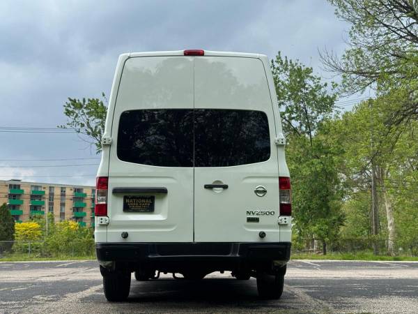 2014 Nissan NV - Photo 14