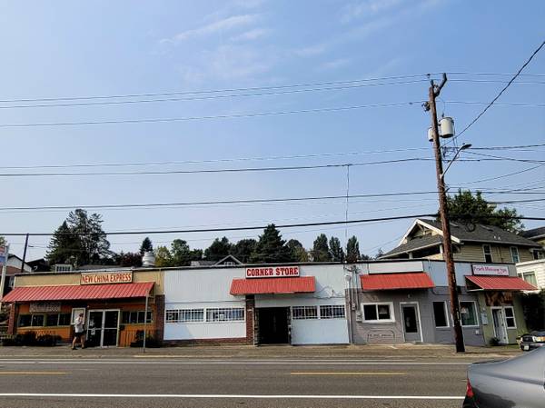 $1,875 / 860ft2 - Retail/Commercial Space - Magnolia/Interbay (Seattle)64165793919747120