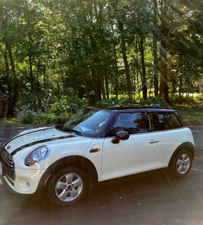 2017 Mini Cooper - $10,300 (Wilmington)63615205295361120