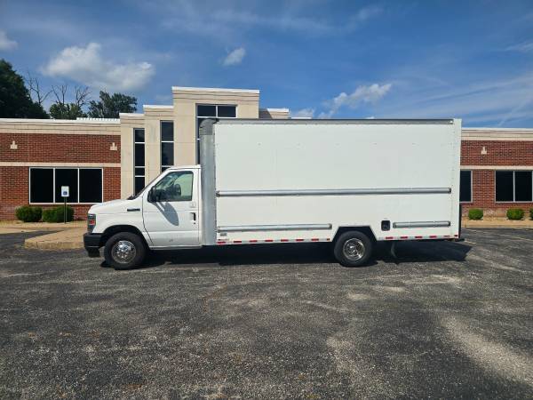 2022 Ford e350