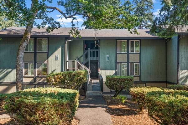 $1,899 / 2br - 1046ft2 - 2/bd 2/ba, Cornhole, Bocce Ball (8200 Bridgeport Way Southwest, Lakewood, WA)63944965052931122