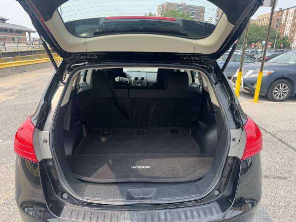2011 Nissan Rogue - $3,900 (Funciona increíblemente bien)63470615014659122