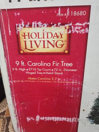 9 foot Christmas tree 1