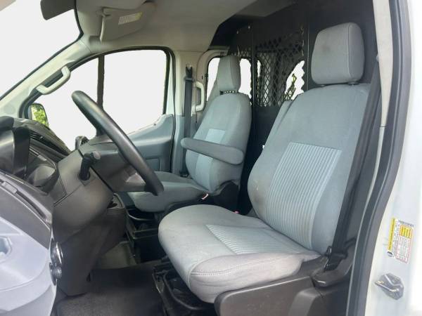 2015 Ford Transit 250 Van - Photo 9