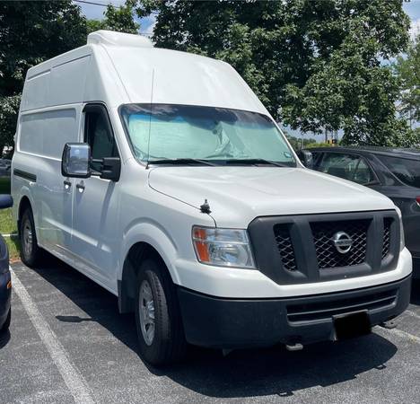 En venta: Furgoneta Nissan NV2500 HD SV 2015 de un solo dueño, aire acondicionado en el techo, - $12,509 (Rockville)63616443748739122