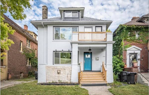 2270 W Philadelphia Street, 1