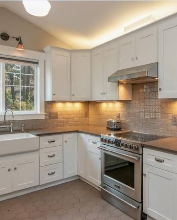 Kitchen Cabinets -- Save BIG!!! 1
