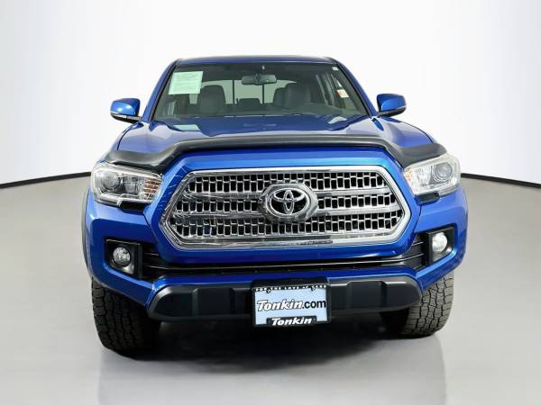 2017 Toyota Tacoma 4x4 4WD - Photo 2