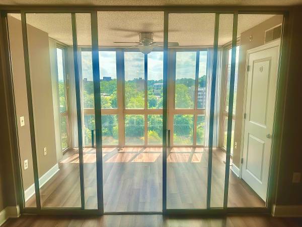 $2,184 / 685ft2 - 🏙️ Estudio brillante – ¡Solicita en septiembre y ahorra MUCHO! 💥 (Rosslyn, VA)63822291809795123