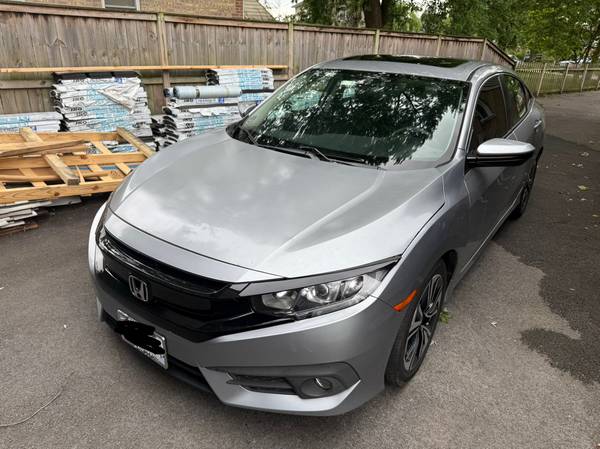 2017 Honda Civic Ex-T - $13,500 (Bridgeview)63624841735553121