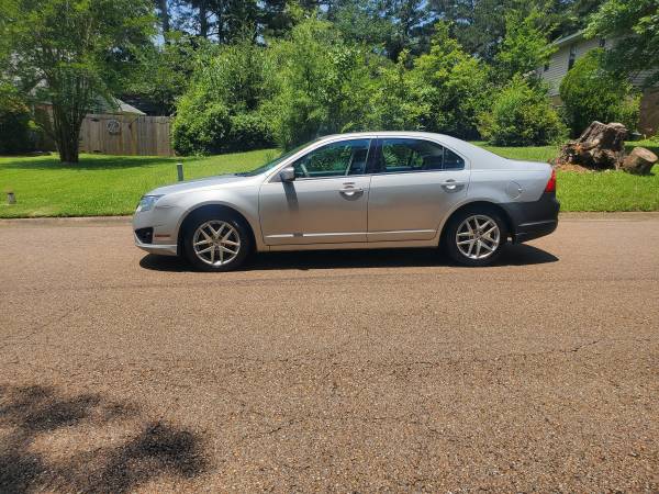 2011 Ford Fusion SEL - $2,900 (Jackson)63617457110915124