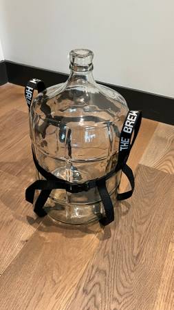 5 Gallon Glass Carboy Home Brewery with Nylon Straps 1