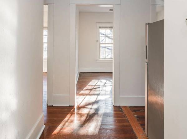 $1,299 / 1br - Pet Friendly, Spacious Interior, Vintage Layouts w Thoughtful Updates (Slabtown)63820738936579124