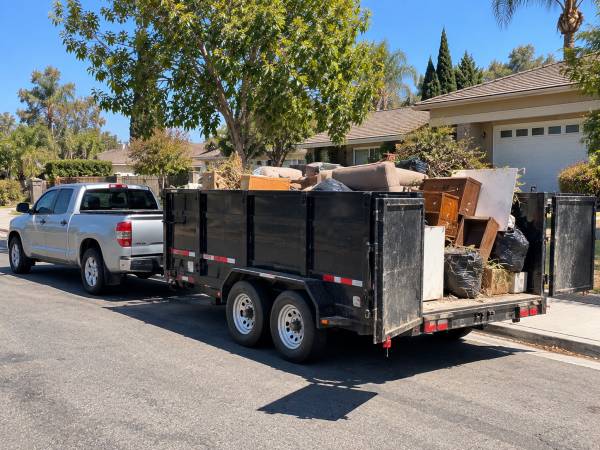 LOW COST Junk Removal & Hauling – Northridge / SFV / Santa Clarita – Free Es 1