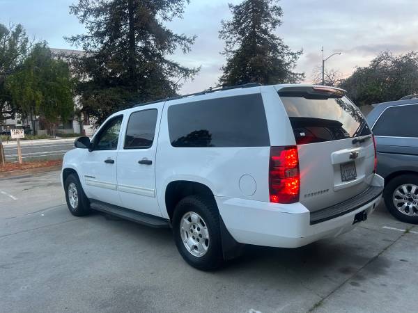 2010 Chevrolet Suburban - $4,995 (fremont / union city / newark)63617563117825121