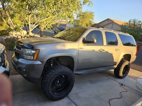 2009 Suburban 4x4 1