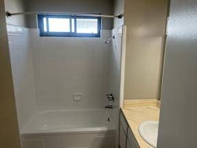 $2,148 / 500ft2 - Refrigerator, Dishwasher, Stainless Steel Appliances (6615 W 86th Pl, Los Angeles, CA)63700977817985121