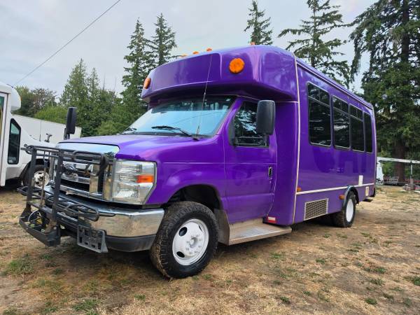 2017 FORD E450 GETAWAY SHUTTLE BUS/ PARTY BUS/CONSTRUCTION/CHURCH/SPOR 1