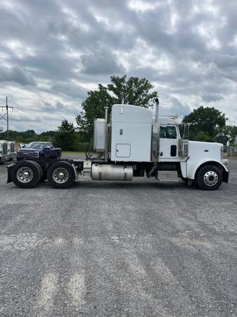 2012 Peterbilt 388 1