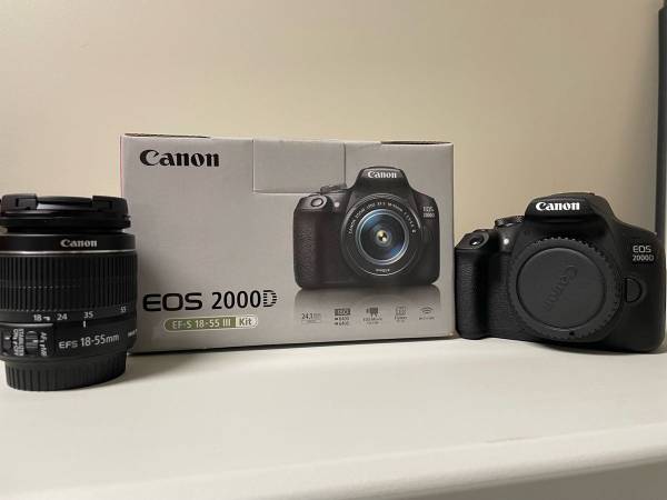 Canon D2000 / Rebel t7 camera 1