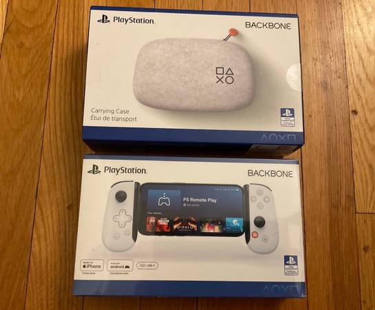 Backbone One PlayStation Edition (USB-C) + Original Case (Brand New) 1