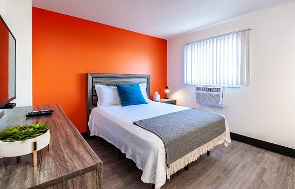 WiFi Access, Fully Furnished, Siegel Rewards Program 1