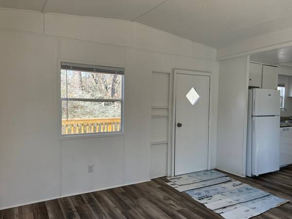 $1,450 / 3br - Country living minutes to everything (Weaverville)64029207128579124