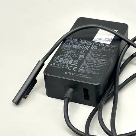 Original Microsoft Surface 65W Surface Charger / Power Adapter 1