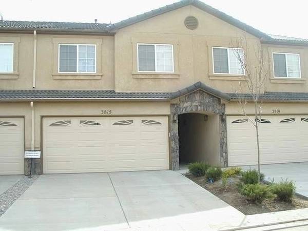$2150.00 / 3br - 1374ft2 - Modern 3 Bed Townhouse in Colorado Springs | 2.5 Bath | $2150/mo63686763414017120