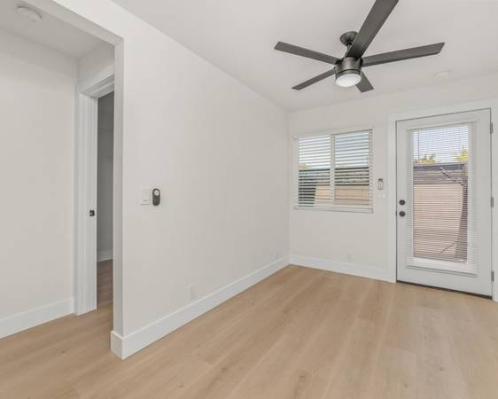 $3,295 / 3br - New Kitchen! | Walk to University Ave - Pets Welcome - 3 Bed Apt (Cherokee Point)64037046015617124