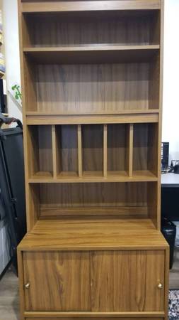 2 quality bookcases or bookshelves,  bookshelf, cabinets; delivery 1
