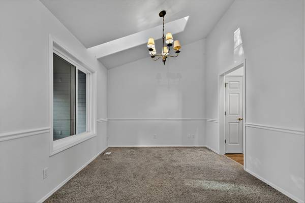 $560,000 / 3br - 2033ft2 - Nampa Over 3/4 acre Lot, 2,033sqft House, Shop, No HOA! (Nampa)64003314025857122